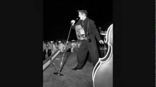 Elvis Preley-Baby Let&#39;s Play House- Live 1955(With a great sound)