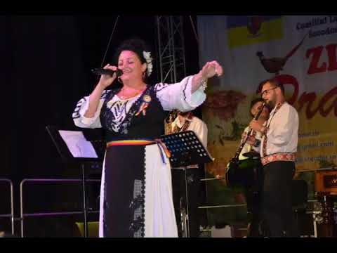 Daniela Han și Formația Rapsodia - Cântă cucu-n vârf de brad