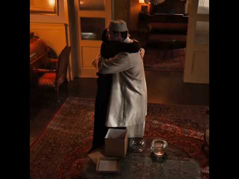 you between my arms ❤️ #kızılgoncalar #mertyazıcioğlu #zeycün #cüneyd #zeynep #minademirtaş