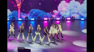 Download lagu Hearts2Hearts - GENIE at K-POP EXPO INKIGAYO Paris mp3 Download lagu Hearts2Hearts - GENIE at K-POP EXPO INKIGAYO Paris mp3