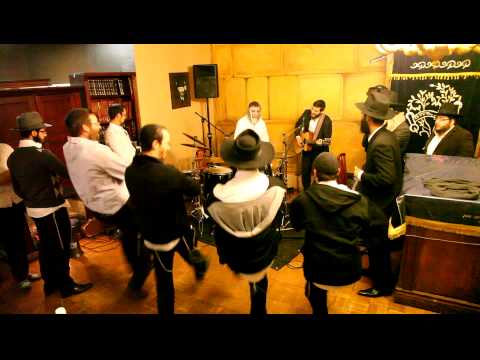 Isaac Bitton Jams Away