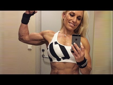 47 years young Nina Indset - Female muscle