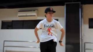 Julian Trono - Bomb by Trey songz