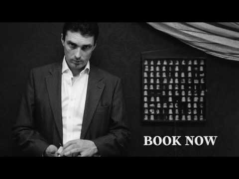 Alex Moffat Table Magic