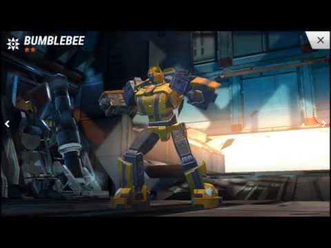 Transformers Earth Wars vs Generations Toy Bumblbee