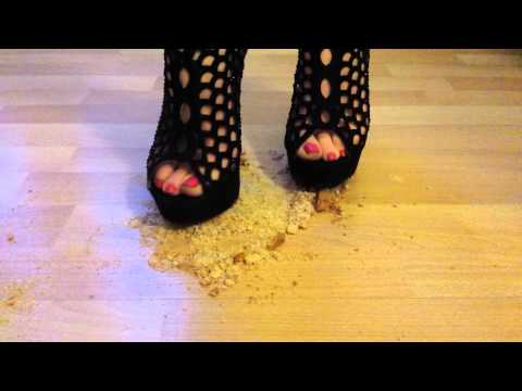 Crushing Pamela Feet Paradise