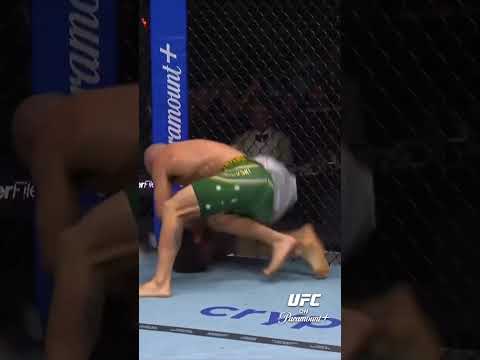 Alexander Volkanovski HURTS Movsar Evloev in Round 2! 👊💥 #UFC333 #UFC #UFCIndia