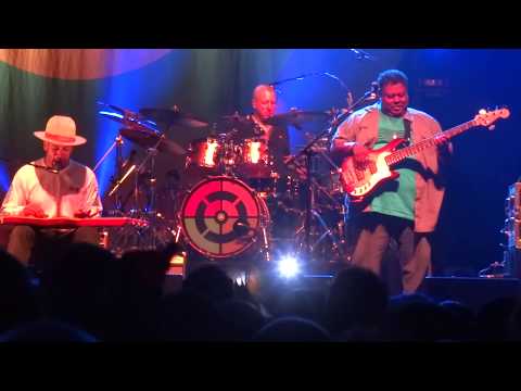 Ben Harper & the Innocent Criminals - Fight for your mind / Them changes / Faded (Milano 2016)