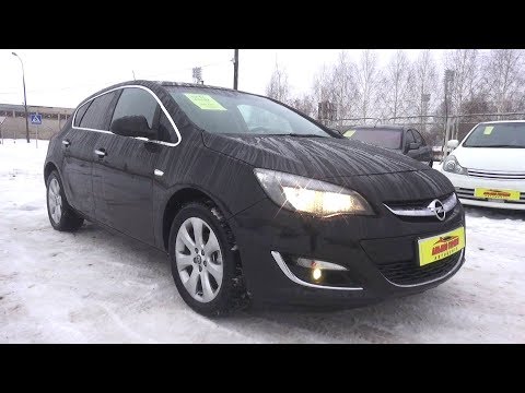 2013 Opel Astra J. Start Up, Engine, and In Depth Tour.