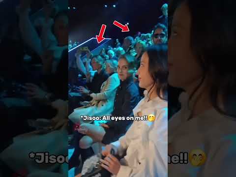 Jisoo is like a shining star of Dior, she stands out from the crowd!!😍 #blackpink