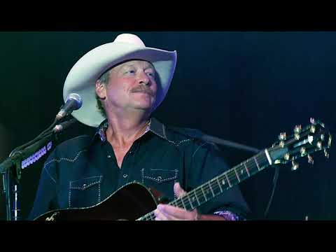 The Older I Get - Alan Jackson - (Music video and Czech subtitles Bob Martinec)