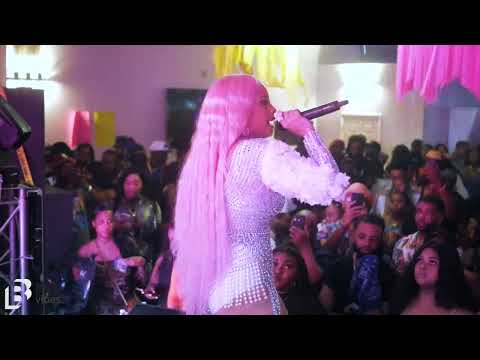 Nessa Preppy - Gyallery Soca & Zess