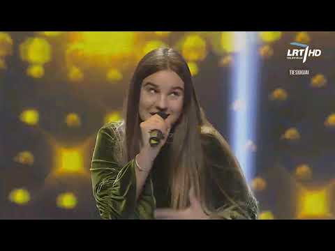 Atėnė Ravinkaitė  "Pavasario taku" Dainų Dainelės laureatė 2020m.