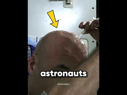 How Do Astronauts Shower?! 😳