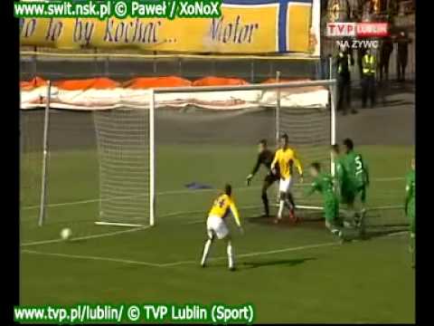 tv.nsk.pl 2011-10-15 Motor Lublin - MKS Świt Nowy Dwór Maz. 0-2 (0-1) bramki Orłowski Zjawiński
