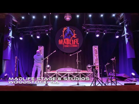 DECARLO - "There She Goes" (Live Performance)