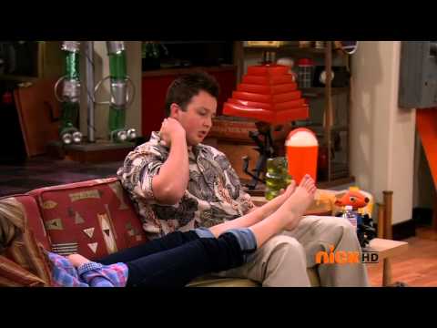 Jennette McCurdy Foot Massage