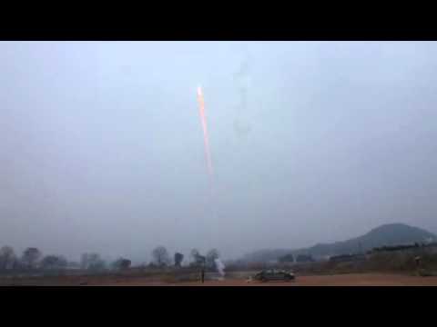 6223 - 35mm Orange w/strobe willow tail