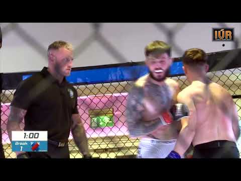 IÚR FC 3 - Aaron McDonald vs Lewis Byrne