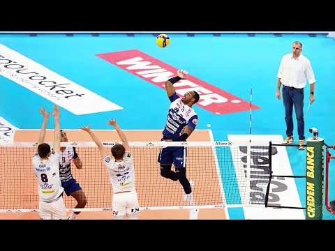 371cm Monster of the Vertical Jump | Yoandy Leal Hidalgo