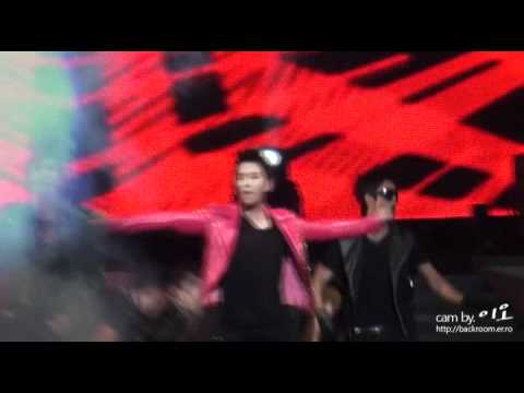 [FANCAM] 110902 JUNHO Hands Up Asia Tour in Seoul - Hot (Cut)