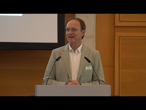 DZI Spenden-SiegelFORUM 2025, Burkhard Wilke, Begrüßung und Neues aus dem DZI