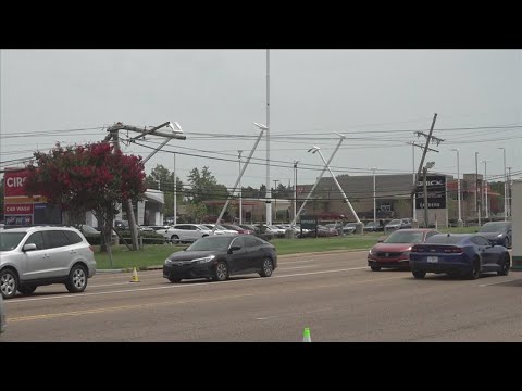 Several Southaven hotels, businesses see power knocked out after crash causes downed power lines