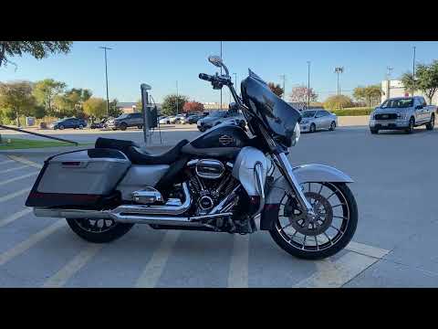 2019 Harley-Davidson CVO™ Street Glide® in Carrollton, Texas - Video 1