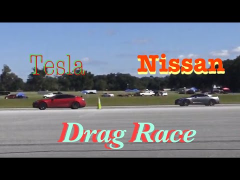 Tesla Model S Vs Nissan GT-R 1/2 miles drag race