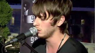 FOSTER THE PEOPLE &quot; WASTE &quot; live at the 987 Penthouse