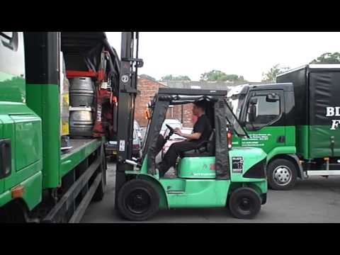 Kaup 2T415 Keg Clamp unloading vehicles