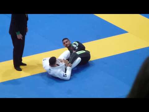 Ali Munfaradi vs Jeremy Jackson - IBJJF European Open 2017 - Brown Adult - Light