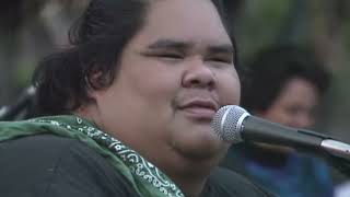 Israel &quot;IZ&quot; Kamakawiwoʻole - &quot;Hawaiʻi Aloha&quot;, Live at Miloliʻi