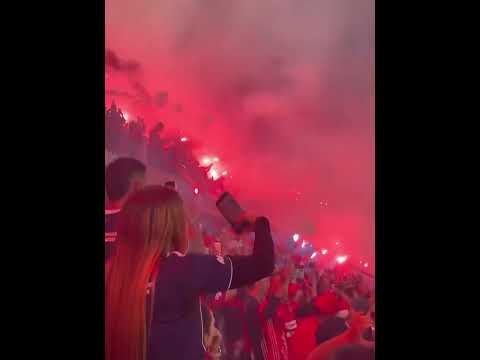 "HISTORICO Recibimiento de la Rexixtenxia Norte - Independiente Medellín vs Atlético Nacional" Barra: Rexixtenxia Norte &bull; Club: Independiente Medellín
