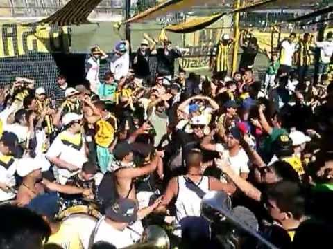 "Fiesta Con Las Trompetas , La Barra De Almirante" Barra: La Banda Monstruo • Club: Almirante Brown