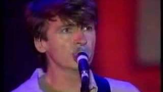 crowded house private universe live