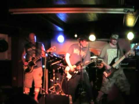 Sewer Suckers Zuu Bar 12-03-11.mpg