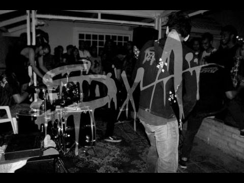 Sentencia Ácida - A.M.O.K - En vivo @ Tupa Tupa Show.