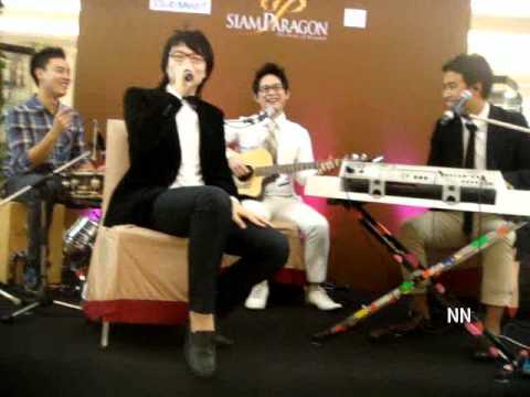 Lipta - My Heart Will Go On @ Siam Paragon