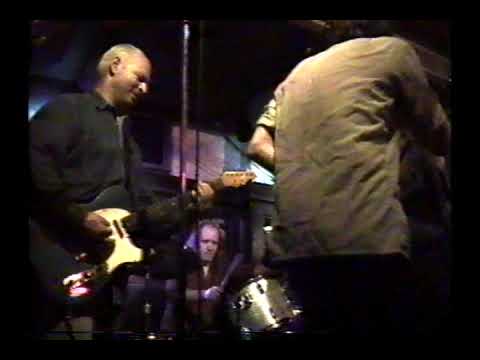 Thumbnail for The SeNdeRs WiTh bRoTheR WaYNe KRaMeR!! - LiVe @ MaNiTobas AuG 23 2001 - LeGeNdaRy! historic! MC5!!! by MC5