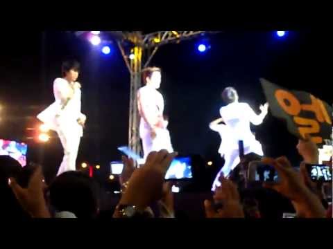 130119 INFINITE - Be Mine + Nothing's Over @ DKFC