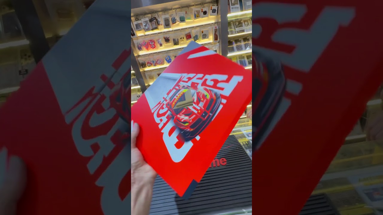 Laptop skins avl in many prints #shortvideos #shorts #trendingshorts #youtube