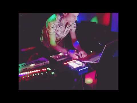 Live performer 1 (Soundcheck) 07.22