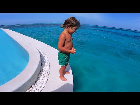BABY SWIM LESSONS IN THE MALDIVES