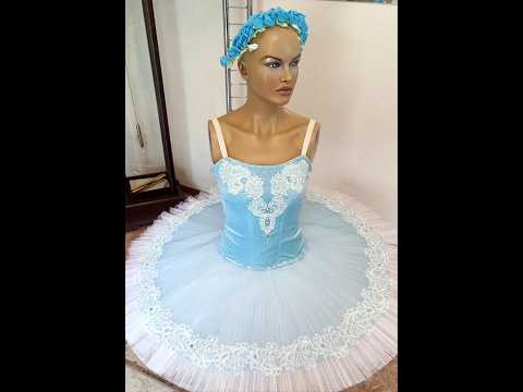 Stage costume P 0930 - video 2