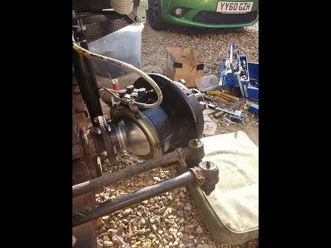 Landrover series diaries - changing a swivel.