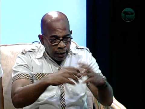 MONIQUE TA PAPIA KU JUNIUS ISENIA.