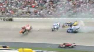 preview picture of video 'NASCAR Joey Logano Crash in Dover MD September 27, 2009'