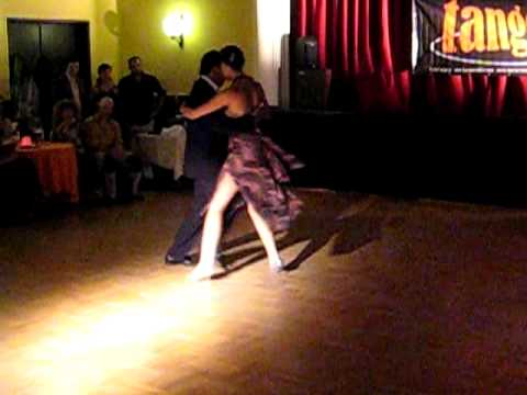 Luis&Gaby tango 2 - Una Lagrimita.avi