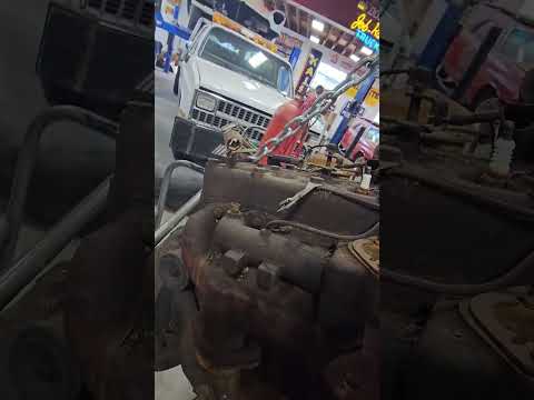 getting familiar with the chrysler plymouth dodge desoto flathead 6 cylinder engine